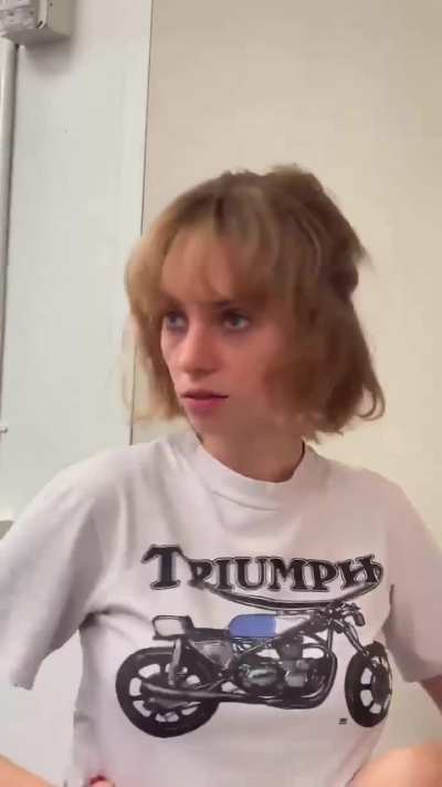 Robin wig test via @sarahhindsgaul IG 12/6/2025