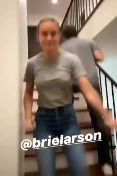 Brie Larson Boob Bounce