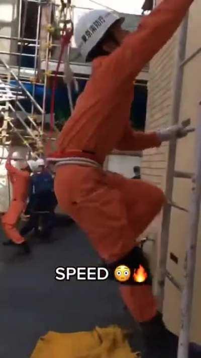 How quickly he can work the rope and climb up