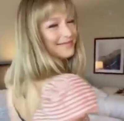 Melissa Benoist is such a cutie