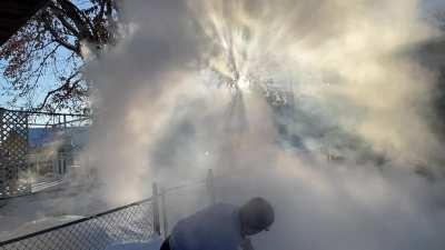 Quart of boiling water in minus 32 F.