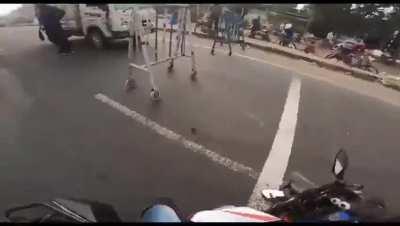 Not even safe at red light stop