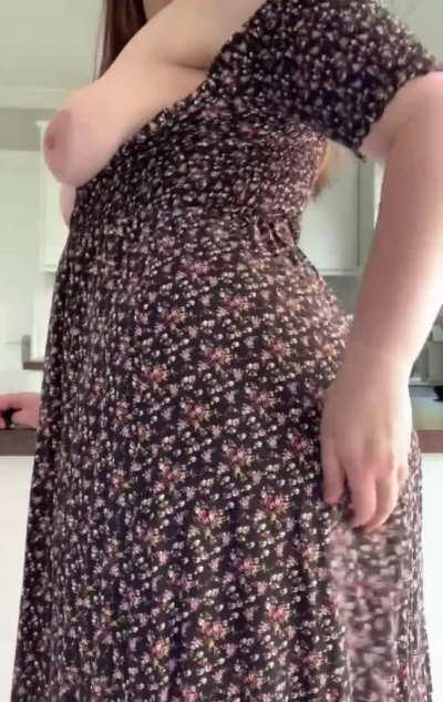 Curvy girl with face reveal on my Premium OF 😍 No PPV😈 3 daily posts and 20% off!!🤑