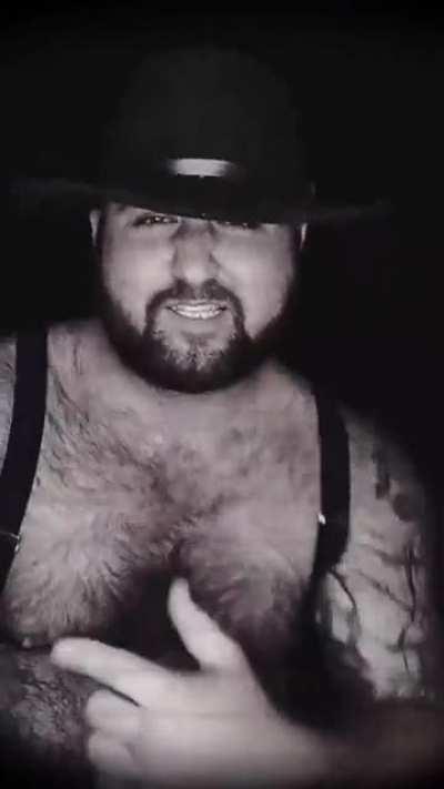 Hairy daddy taking you to pound town 🥵🥵