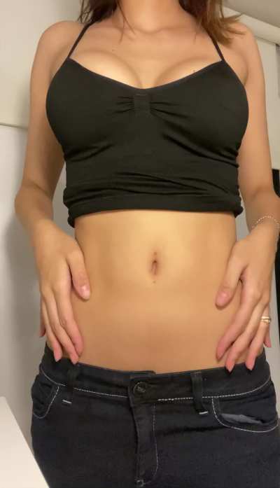 tight top and lowrise jeans