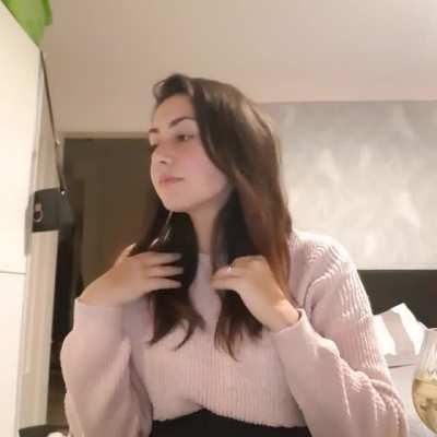 23F - sorry bad at taking photos, so here's a vid