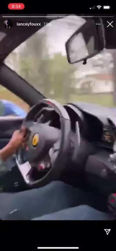 Is that Uzi? Idk but it sounds like Uzi to me. lancey foux x Uzi ????