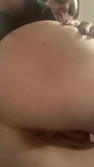 The gassiest girl around