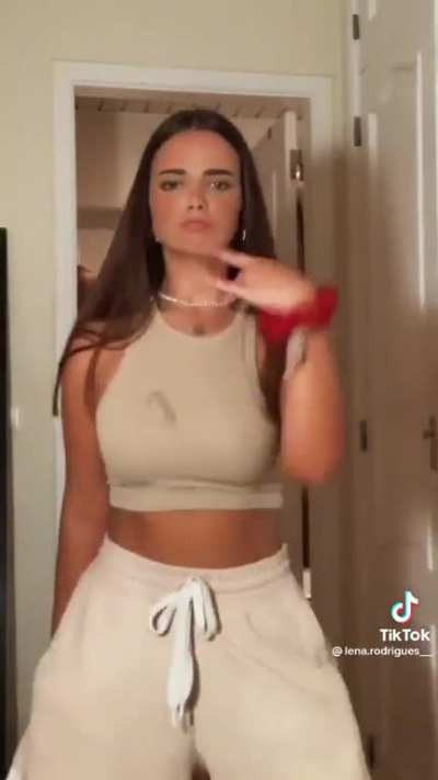 Alguém se babou e não limpou…o que terá acontecido?🤔