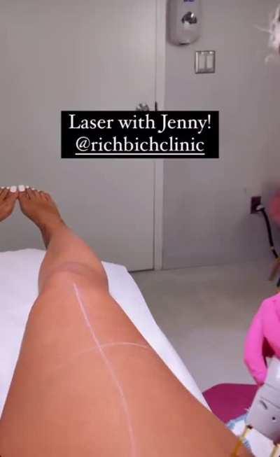 Chinese kitty’s toes 😍