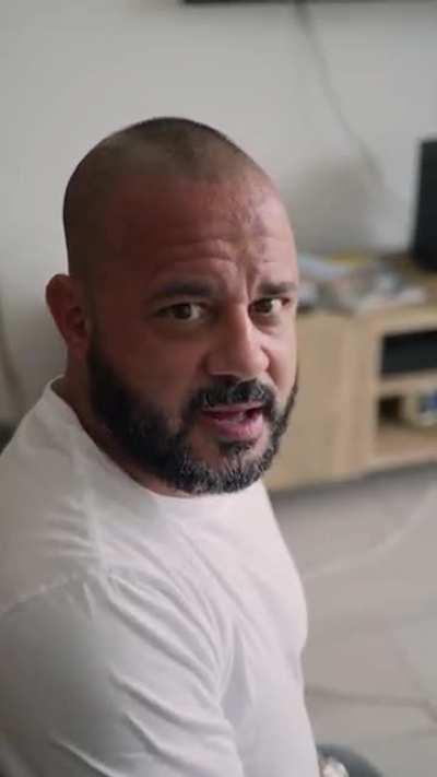 This has to be the best thing i have seen in my life.