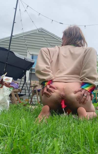 being a slut outdoors is my favorite!!