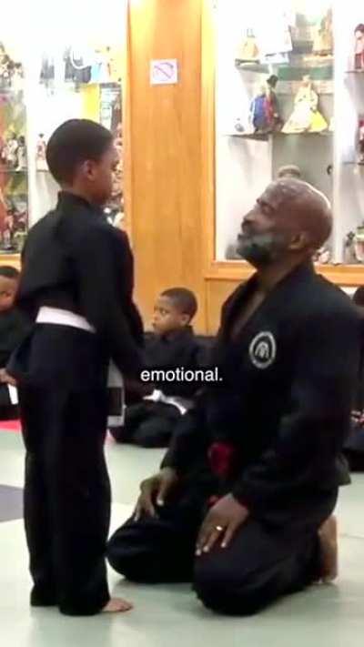 Man runs martial arts clinic for boys without fathers