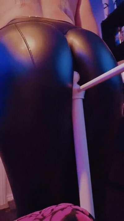 Who would tap that??