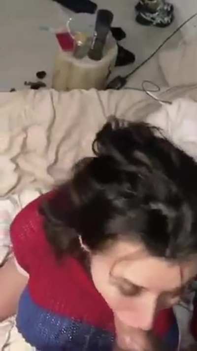 She knows what she’s doing… I need some head like this right now