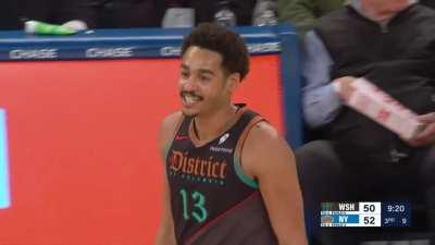 [Highlight] Jordan Poole slides on the MSG court like a little kid on a pool slide (with a replay).