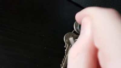 [Fluff] Just bought the game and this bug maked the game totally unplayable. Can someone help?