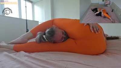 PAWG vs BBW  Sniffing Ass And Farting Contest 