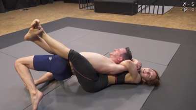 Akela perfect squeeze!