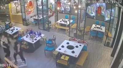 Waitress says don't fuck with me!!!