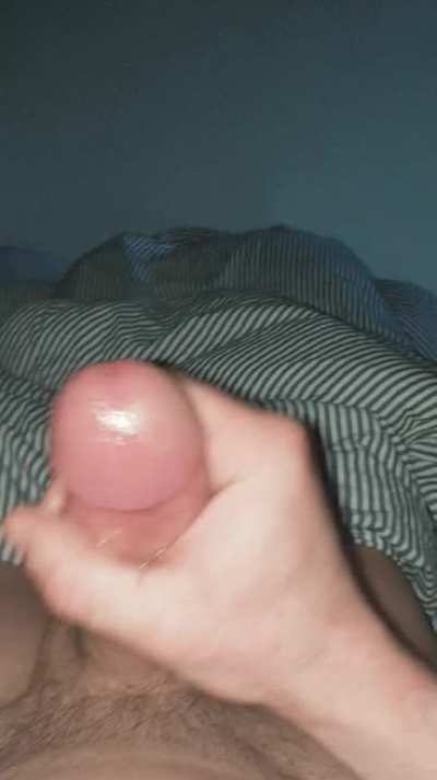 Big cock cumming.