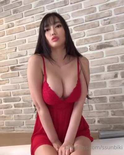 ssunbiki Onlyfans 40 dollars shit