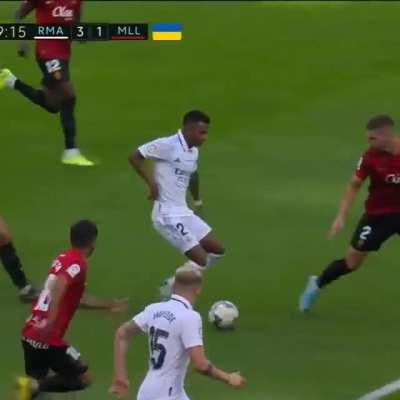 Rodrygo's goal looks most impressive from the first angle here 🔥 Didn't get enough plaudits IMO 👑🤍