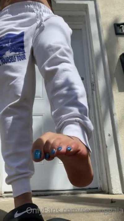 VIP User post, DM for folders