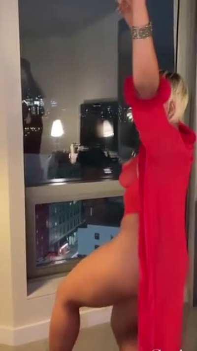 JessLeeWong In Red 🍑🤤😻❤️😍