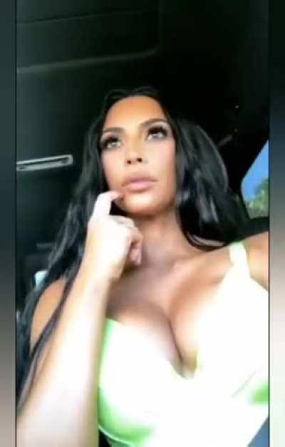 Kim Kardashian It's party time party