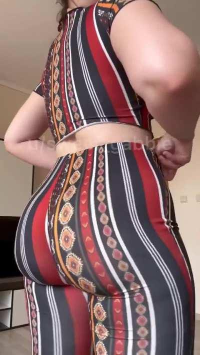 My ass looks best in flare pants