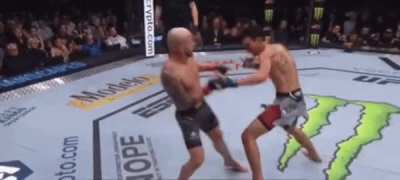 Volk is a better boxer than Holloway