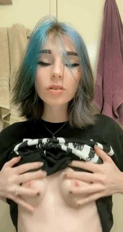 I wanna be your lil secret