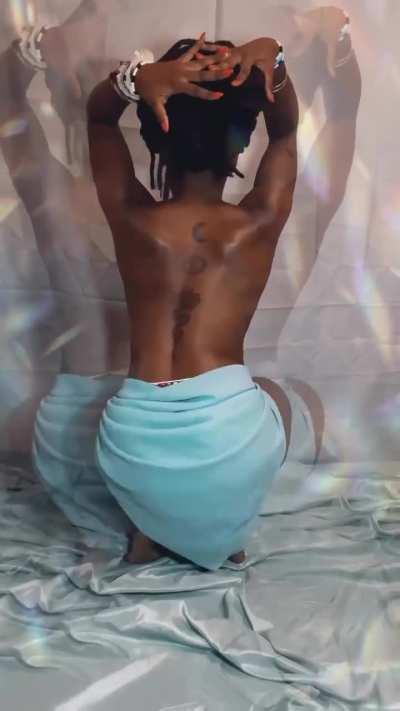 Party girl @ashleighgiggles_za