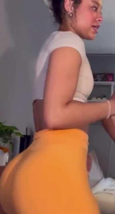 Yoga pants try on haul