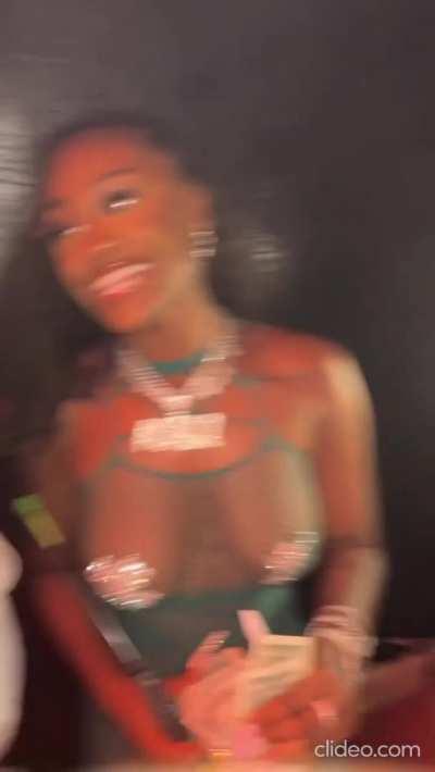 Kalii getting wilder and wilder 💚🟢🟩