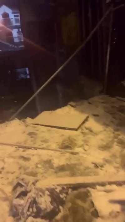 PSA: why you shouldn't go down a steep hill in the snow (Derry this evening)