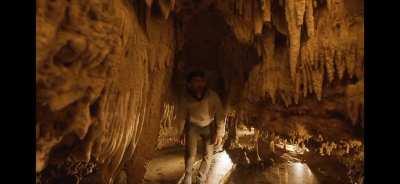 Bu ülkede gençliğimi sikmekte payı olan herkesin anasının amına girerken me: