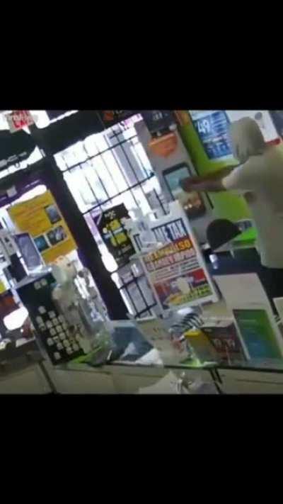 Man gets locked out of store & arrested after attempting robbery