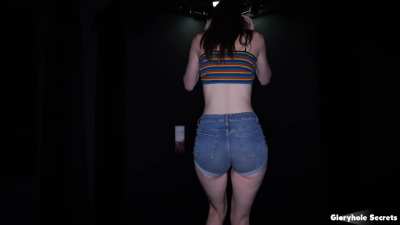 Lily Jade first gloryhole