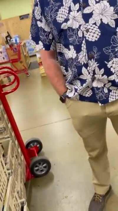 Karens really hate Trader Joe's employees