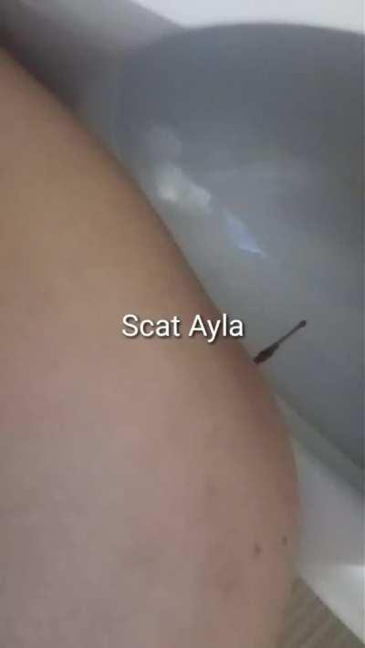 do you also like pooping in a public toilet? [f]