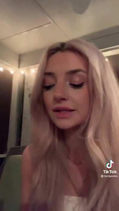 TFW you get all dolled up and pull some mushed hot dogs outta yer pocket so u can make a sick tiktok w/ a trash panda