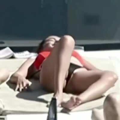 Selena Gomez' pussy must be wet and tight as fuck