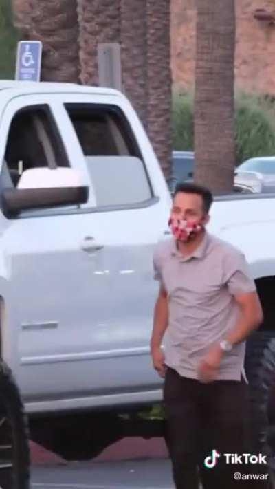 Don't mess with a Smart driver