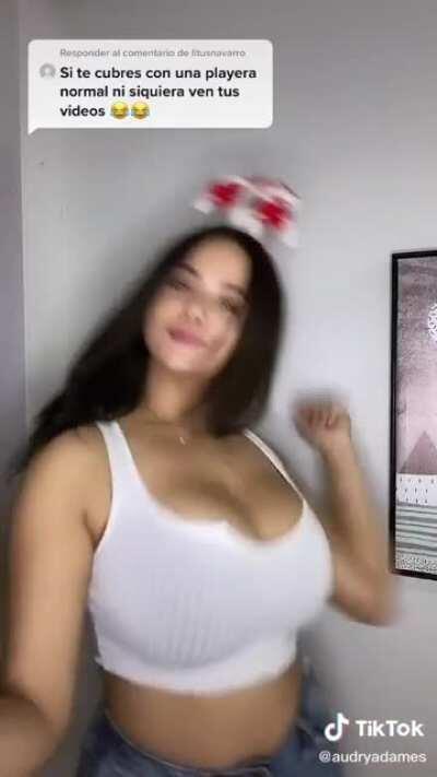 Bouncing Down Santa Claus Lane 🍒🛷🎅