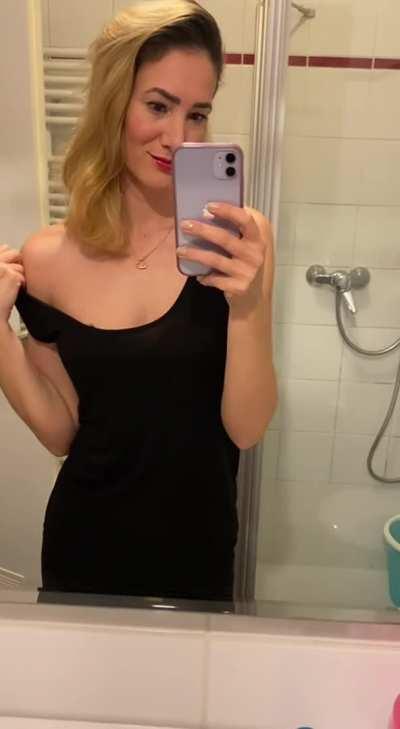 vball coach milf needs someone to play with 😏 are you the one?