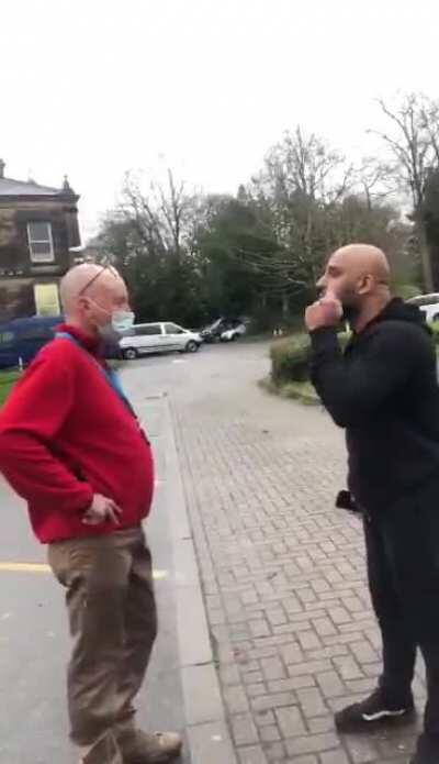 Anti-vaxxer storms Covid vaccine facility to 'educate' doctors on his internet research