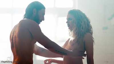 Lucy Aarden full frontal