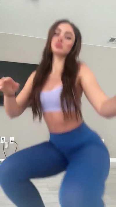 Old acc banned 🤦‍♀️ appealed but still alive